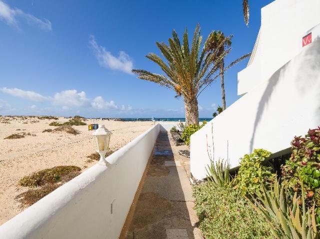 Apartamento Nire Lula En La Misma Playa Cotillo 외부 사진